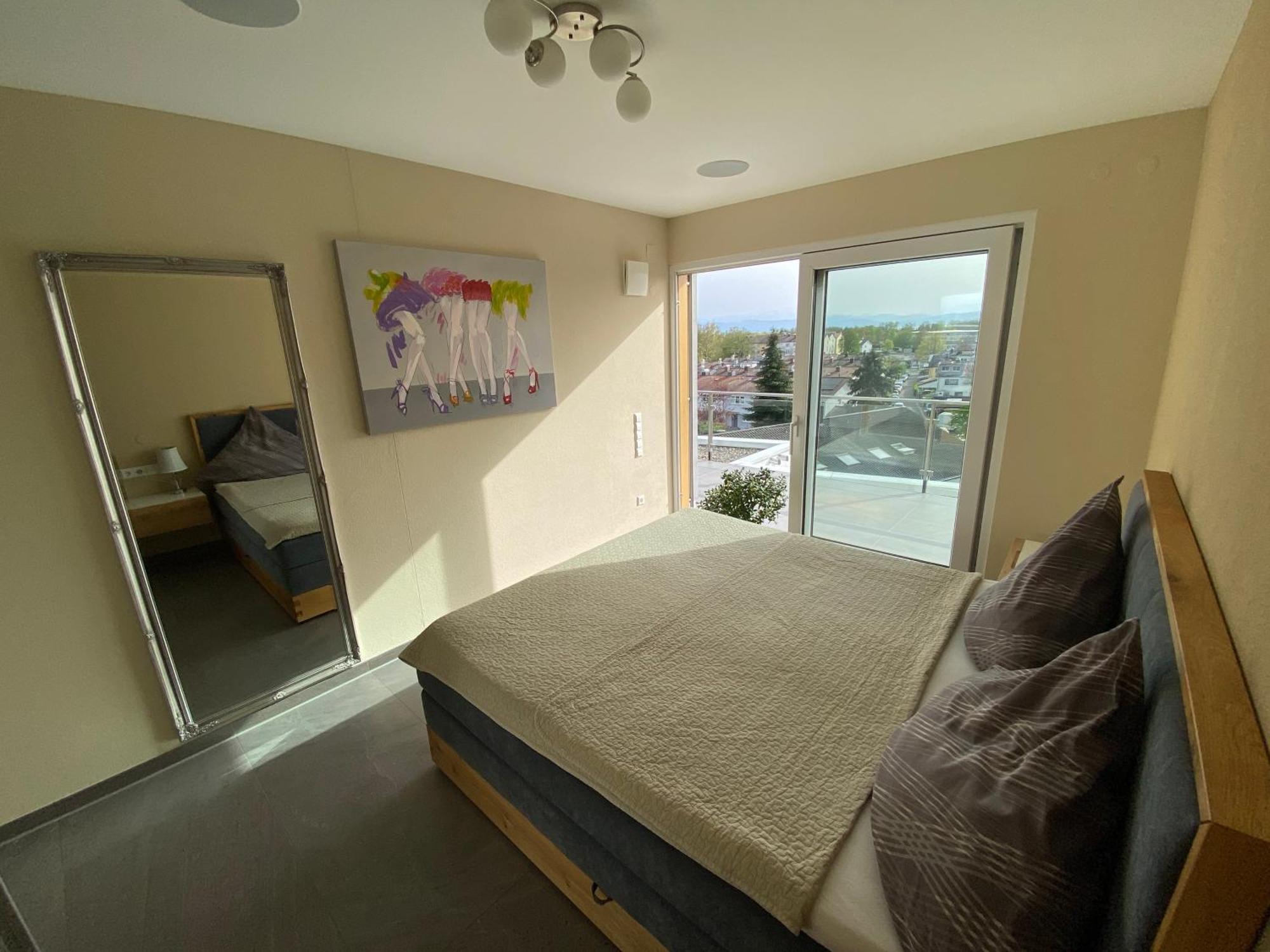 Penthouse Apartment Mit Alpenblick Friedrichshafen Exterior photo